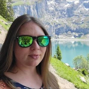 Meet your Posher, Jessica